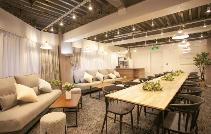 池袋FRIENDSパーティー「サンライズ」 _ 池袋駅 _ ¥100 〜