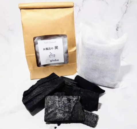 お風呂の炭（光触媒の炭） _ 浴室光でパワー全開 - globe(グローブ) バスタイム グッツと小さな植物のオンラインショップ