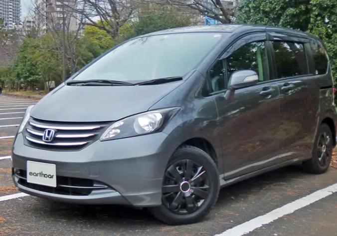 フリード　Gジャストセレクション（Honda ホンダ）をレンタル【3時間でも400円】港区麻布永坂ステーション（港区）｜EARTHCAR